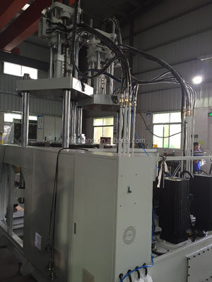 दो रंग हैंडल रोटरी इंजेक्शन मोल्डिंग मशीन वर्टिकल JTT2V3R-1600