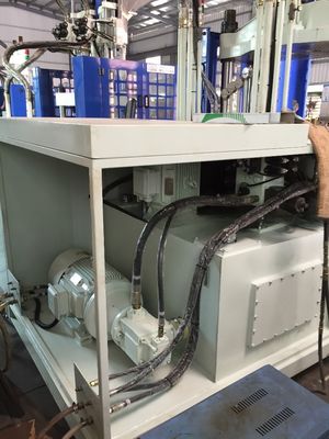 रोटरी टेबल वर्टिकल 160 टन इंजेक्शन मोल्डिंग मशीन JTT-1600R